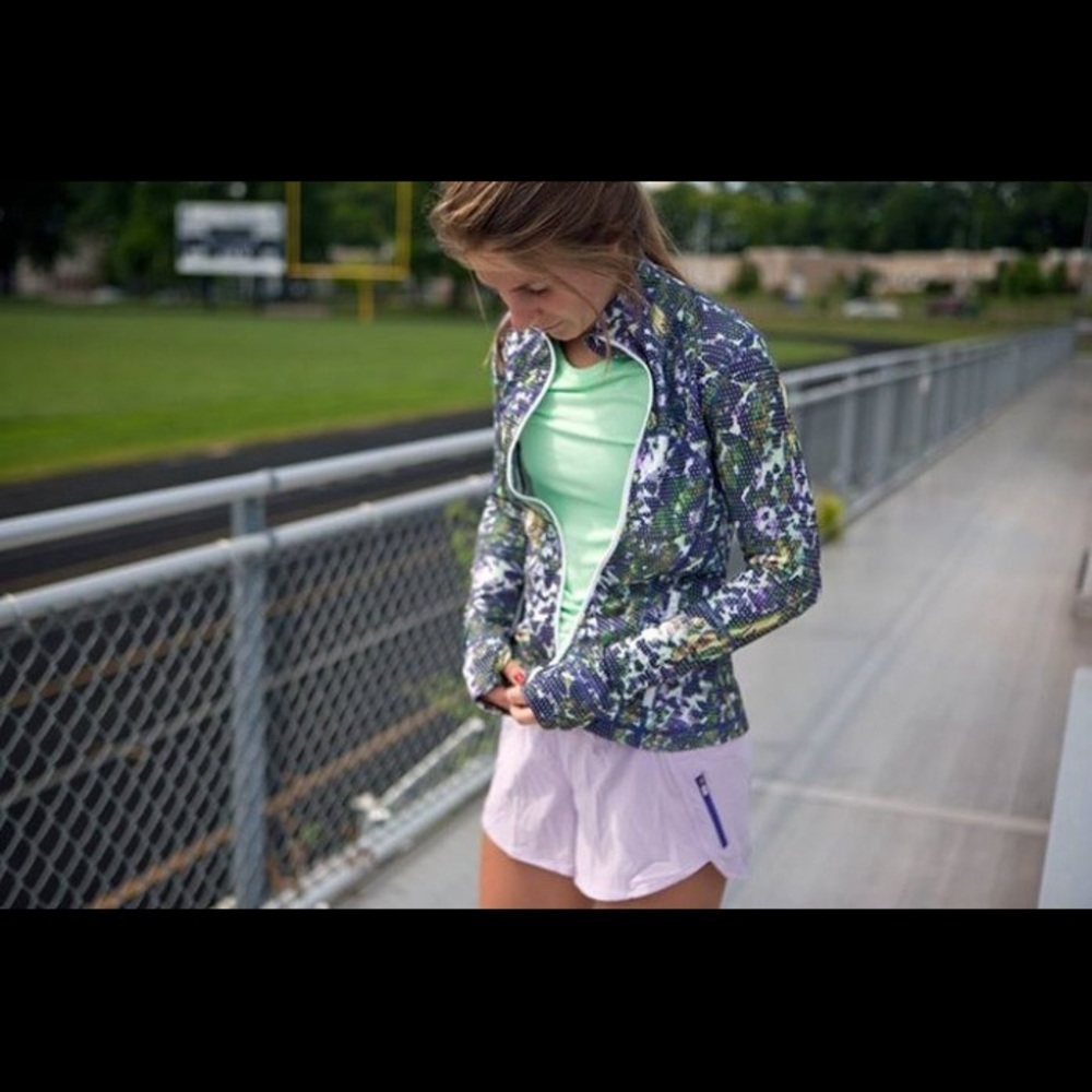 ⚡️Sale⚡️Lululemon Define Jacket 4 Floral Sport - Picture 3 of 8